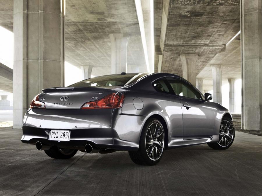  Infiniti G37 IPL Coupe 2010 года  (фото 4 из 13)